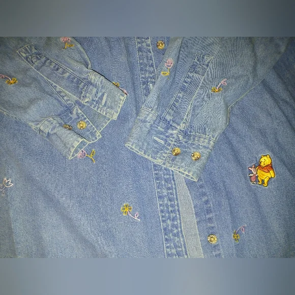 Disney Denim Long Sleeve Buttonup Shirt Size L Winnie The Pooh - Picture 6 of 8